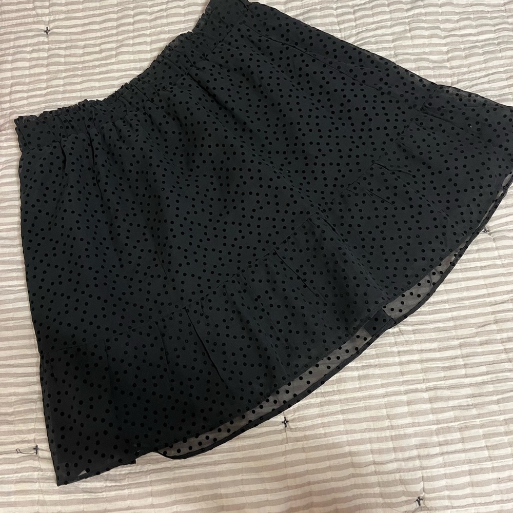 Ann Taylor Loft size medium skirt, black